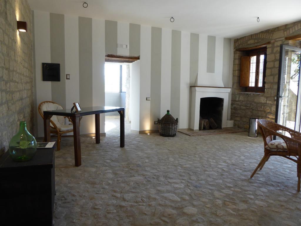 Pietre Di Fiume Villa Apice Екстериор снимка