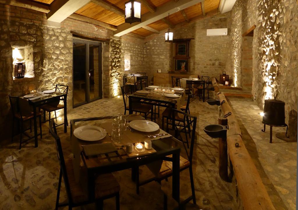 Pietre Di Fiume Villa Apice Екстериор снимка